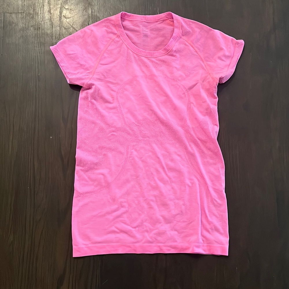 LULULEMON TOP